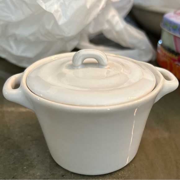 6 (8 2 free) Kennex stoneware covered dishes. (Cocottes) baking/serving 4oz - Picture 9 of 13